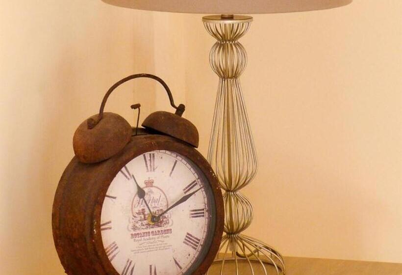 四人豪华间, The Green Man Boutique