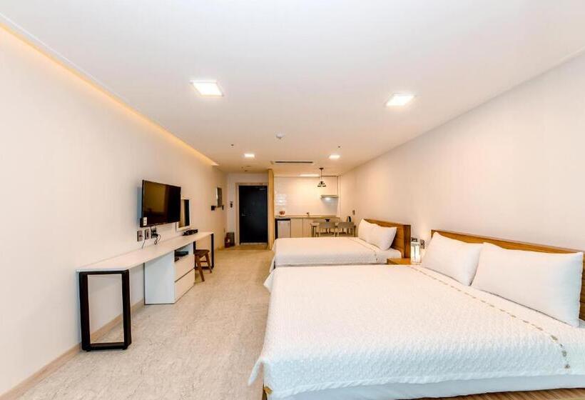 חדר סטנדרט שתי מיטות זוגיות, Jeju I Ve Hotel & Resort