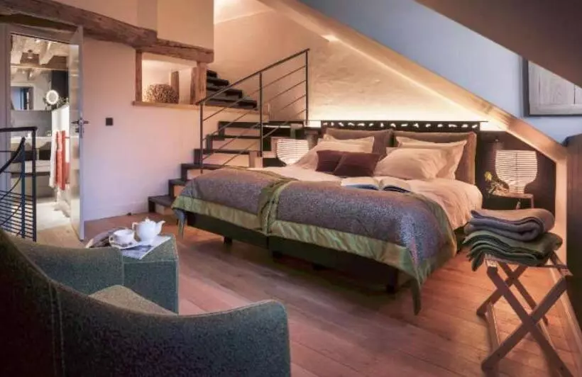 スタンダードスタジオ, Les Loges Annecy Vieille Ville
