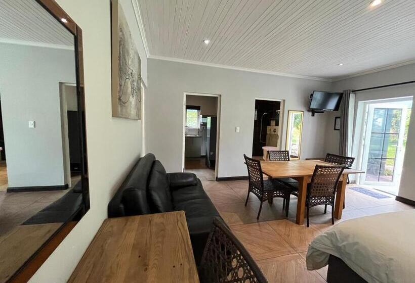 جناح عائلي, Ilanda Guest House