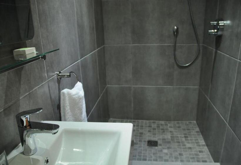 Номер Стандарт Трехместный, Ilanda Guest House