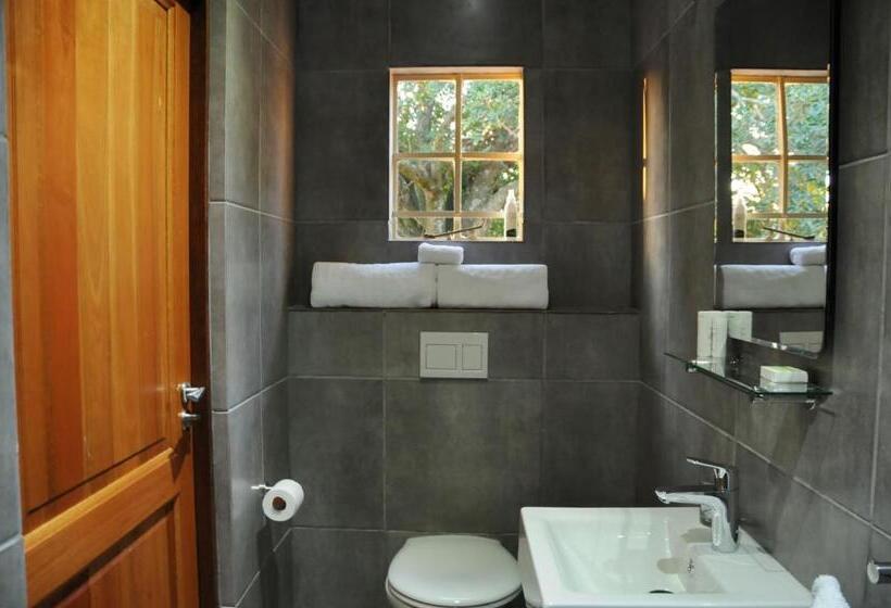 غرفة قياسية ثلاثية, Ilanda Guest House