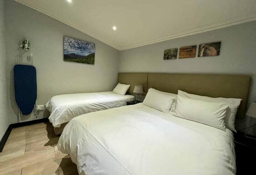 Номер Стандарт Трехместный, Ilanda Guest House