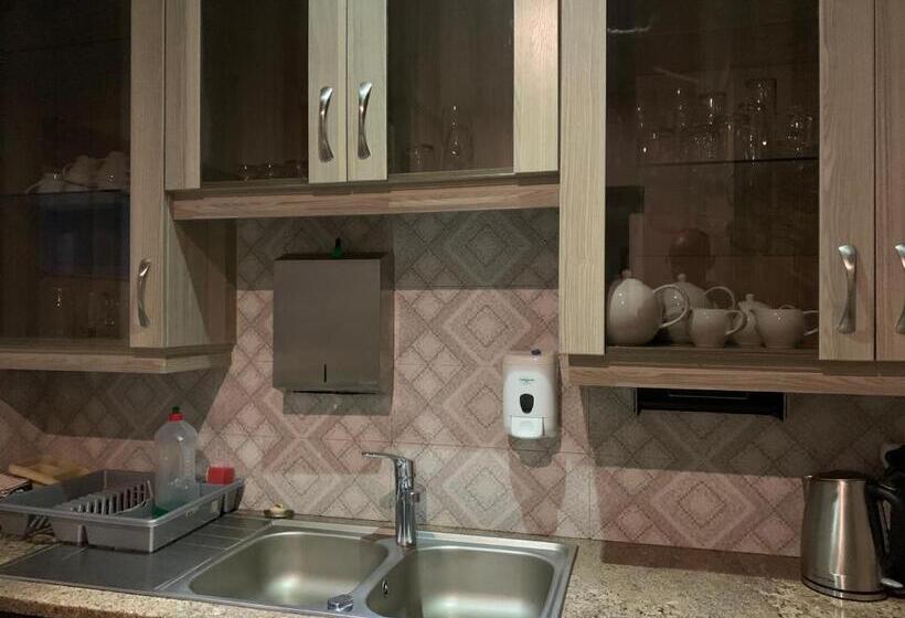 شقة غرفة واحدة, Ilanda Guest House