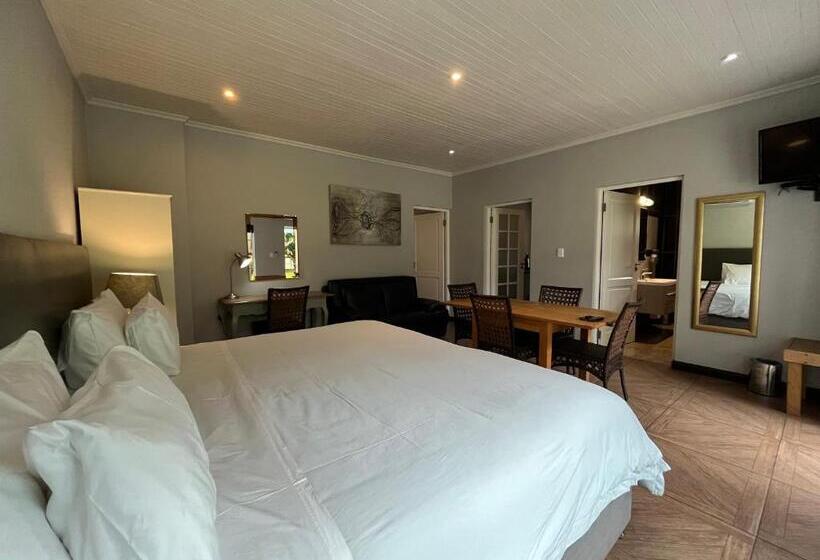 جناح عائلي, Ilanda Guest House