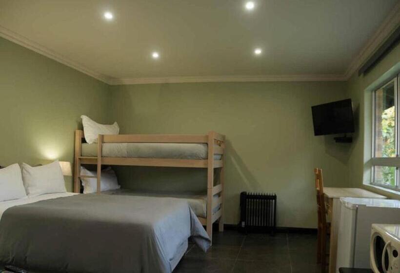 Семейный Номер, Ilanda Guest House