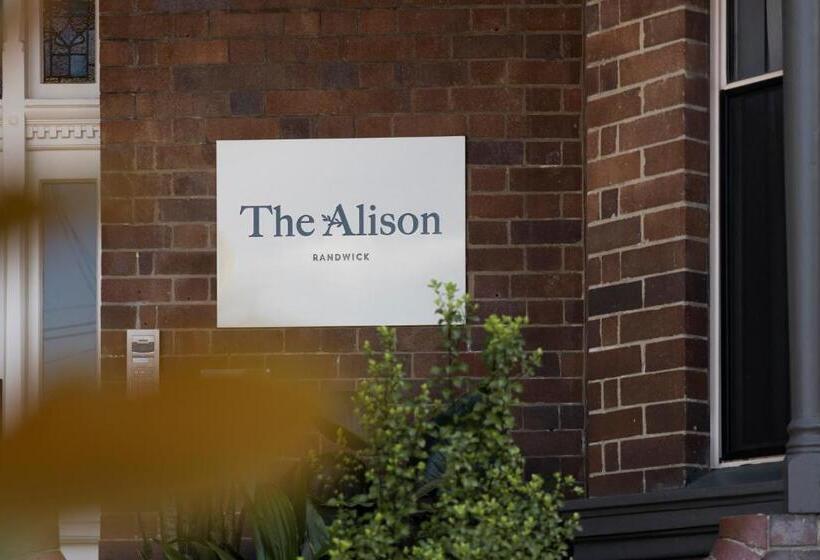 اتاق استاندارد, The Alison Randwick