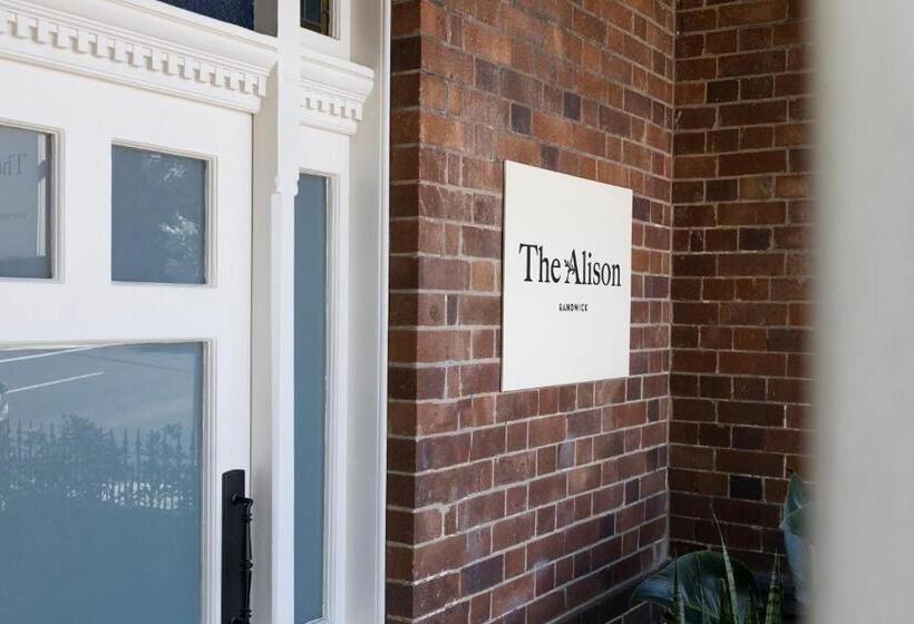 اتاق استاندارد یک تخته با سرویس بهداشتی مشترک, The Alison Randwick