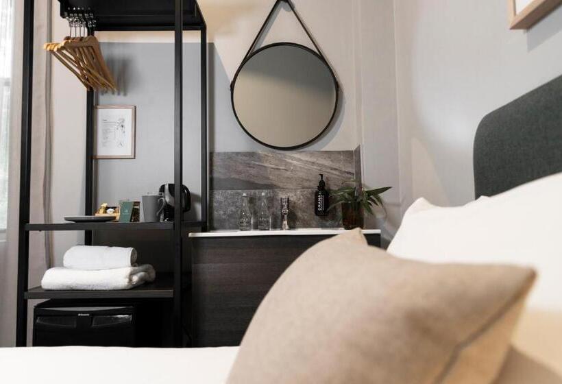 اتاق استاندارد یک تخته با سرویس بهداشتی مشترک, The Alison Randwick