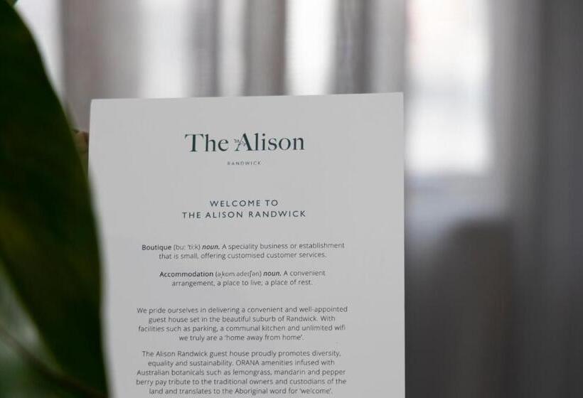 اتاق استاندارد با سرویس بهداشتی مشترک, The Alison Randwick