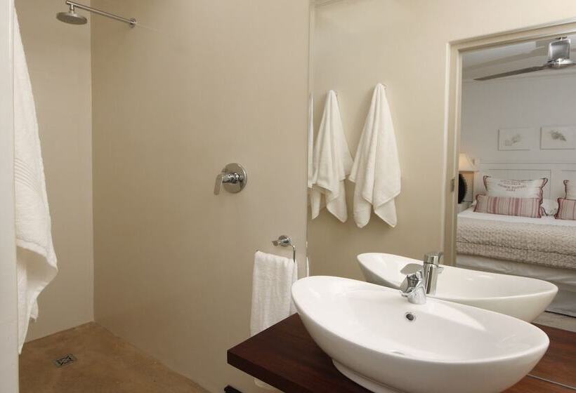 스탠다드 룸, The Potting Shed Guest House