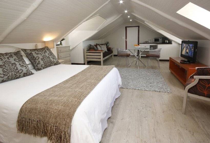 스탠다드 스튜디오, The Potting Shed Guest House