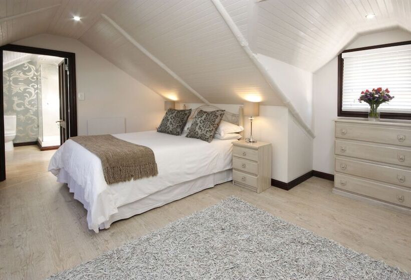 스탠다드 스튜디오, The Potting Shed Guest House