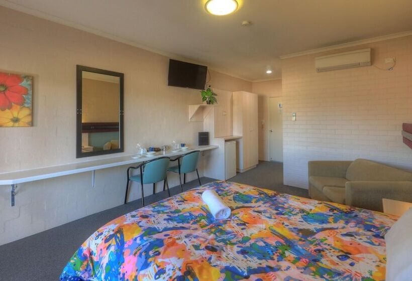 クイーンサイズベッドのスイートルーム, The Vines Motel & Cottages