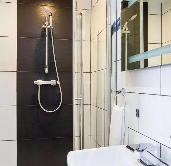 デラックスの４人部屋, London Guest House