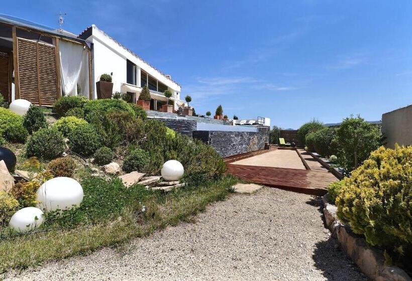 חדר סטנדרט לארבעה, La Villa Blanche