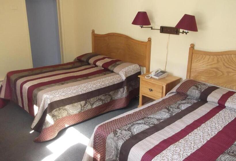 带2个双人床的标准工作室, Auberge Mountain View Inn