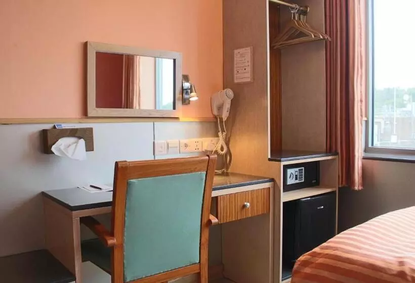 スタンダードルーム, Eurotraveller Hotel   Premier   Harrow