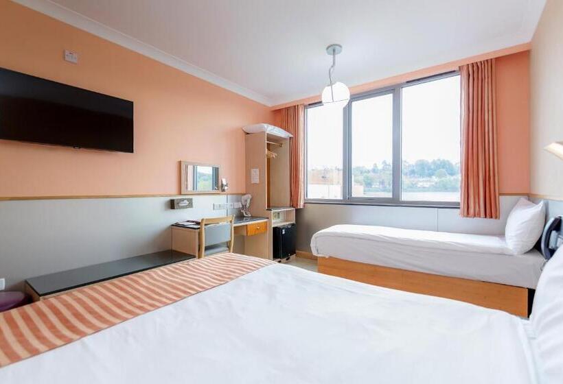 패밀리 룸, Eurotraveller Hotel   Premier   Harrow