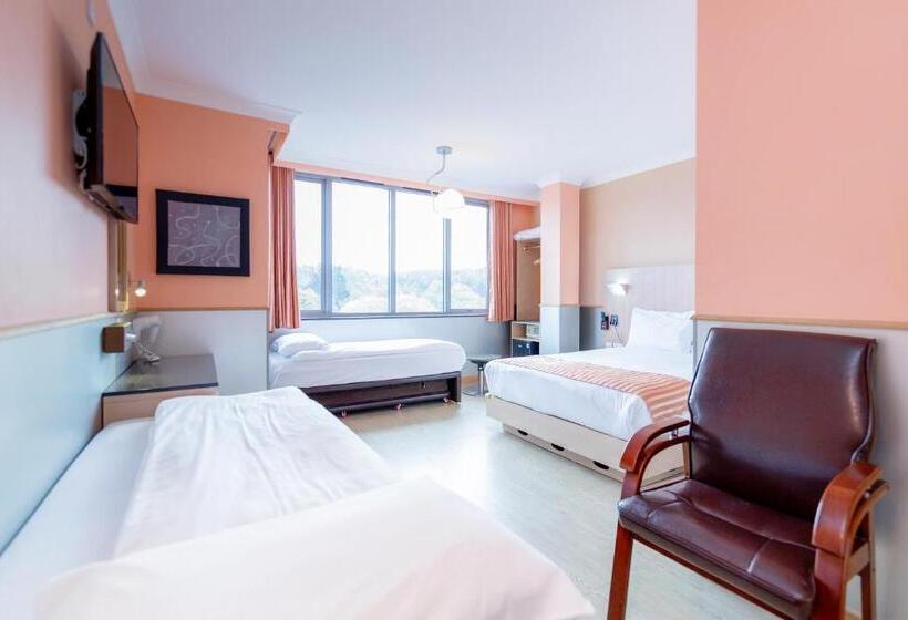 패밀리 룸, Eurotraveller Hotel   Premier   Harrow