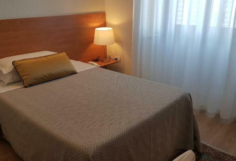 اتاق استاندارد یک نفره, La Nuova Rotaia