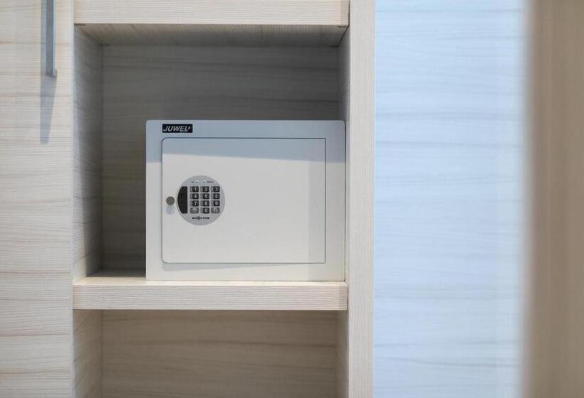 اتاق استاندارد سه نفره, La Nuova Rotaia