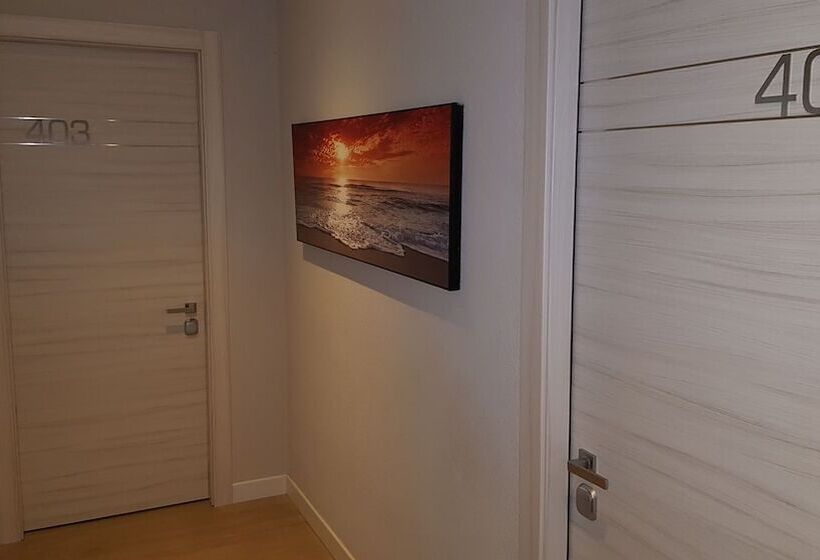 اتاق سوپریور, La Nuova Rotaia