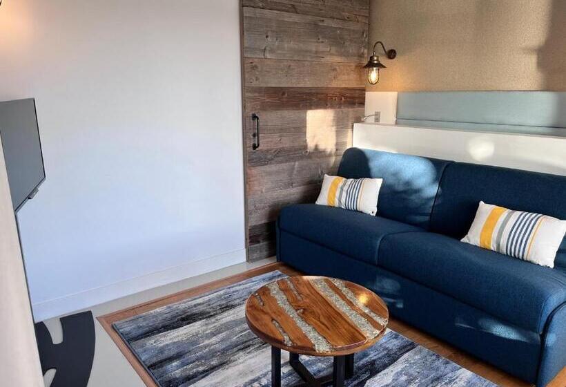 Люкс 2 Спальни, Les 3 Lieux