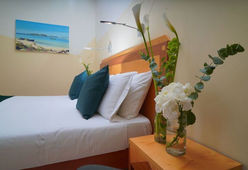 חדר סטנדרט יחיד, Piccadilly Rooms Restaurant And Beach