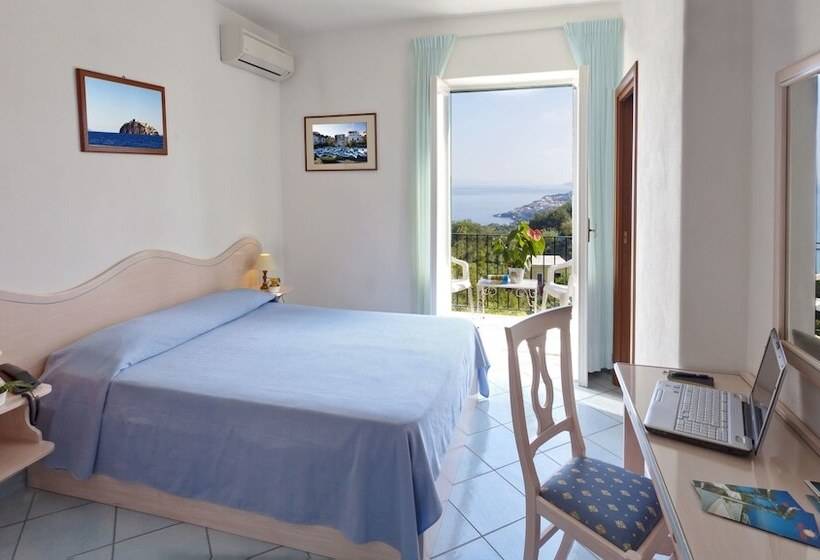 Номер Стандарт Вид на Море, Villa D'orta