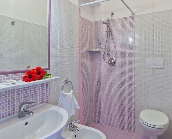 オーシャンビュースタンダードルーム, Villa D'orta