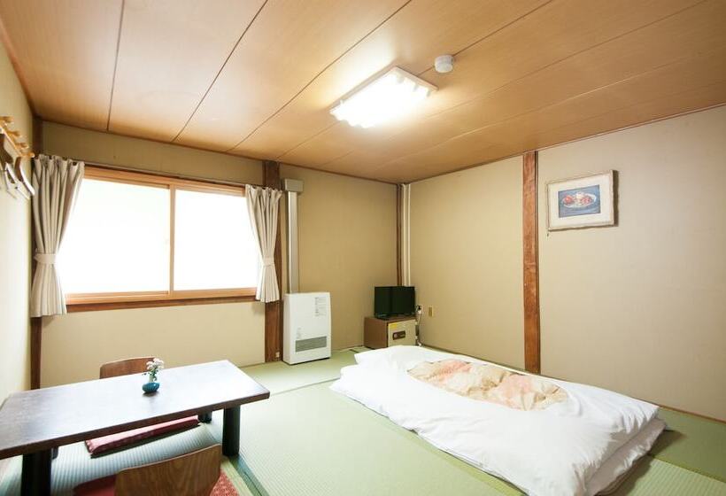 标准间, Yachi Onsen