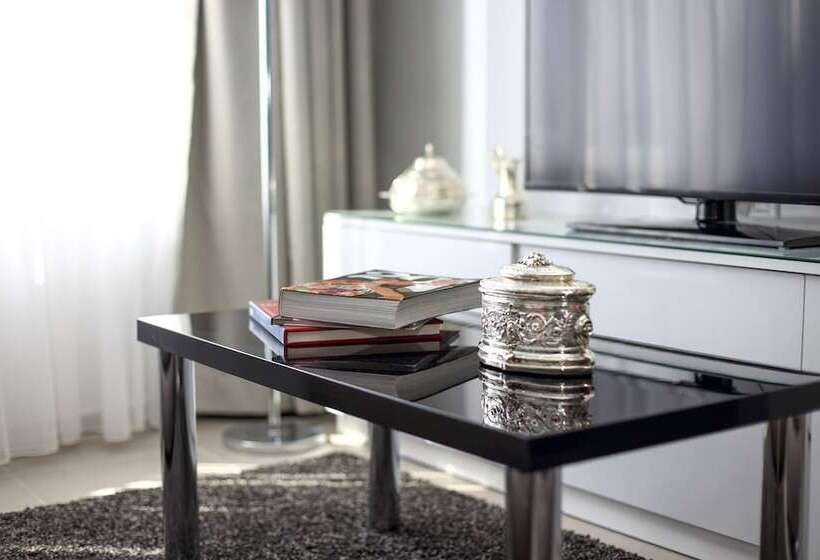 2 Bedroom Apartment, Patika Suites
