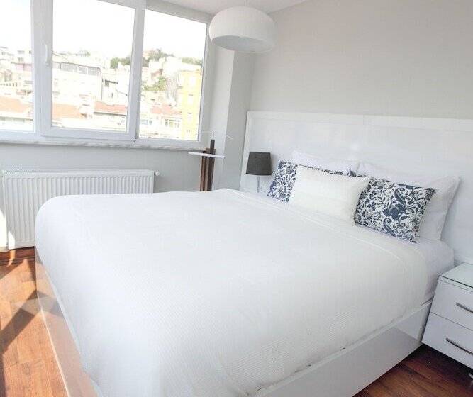 1 Bedroom Penthouse Apartment, Patika Suites