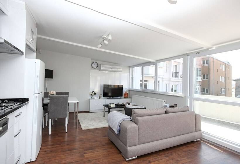 1 Bedroom Penthouse Apartment, Patika Suites