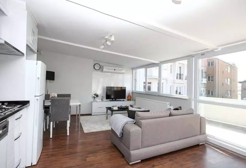 1 Bedroom Penthouse Apartment, Patika Suites