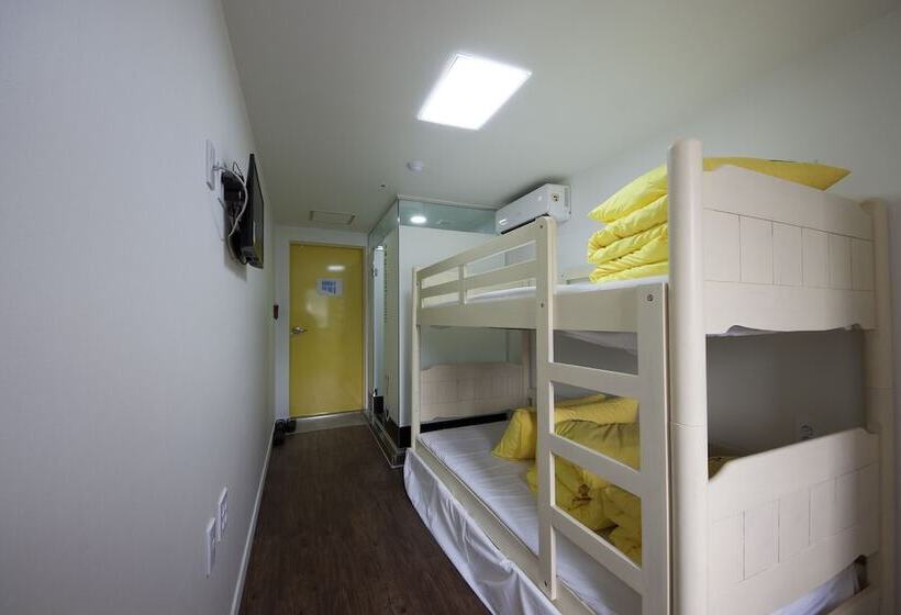 Quarto Triplo Estandar, 24 Guesthouse Myeongdong Town