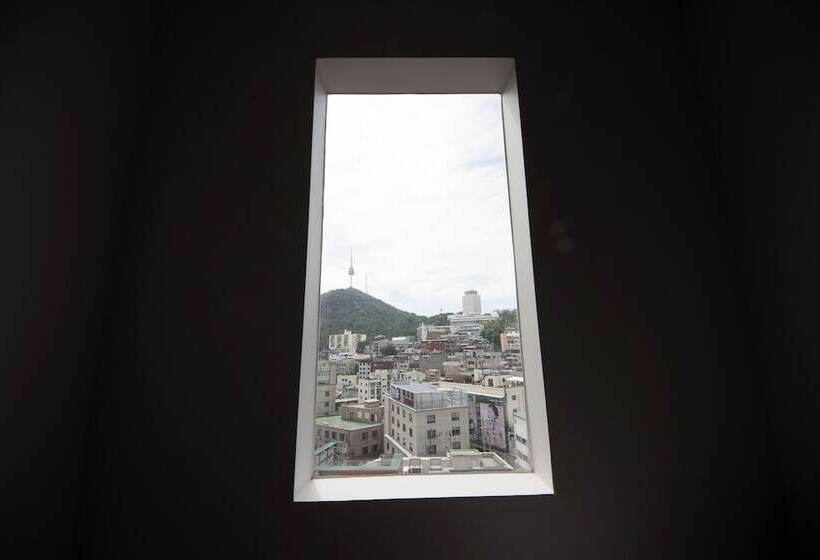 家庭间, 24 Guesthouse Myeongdong Town