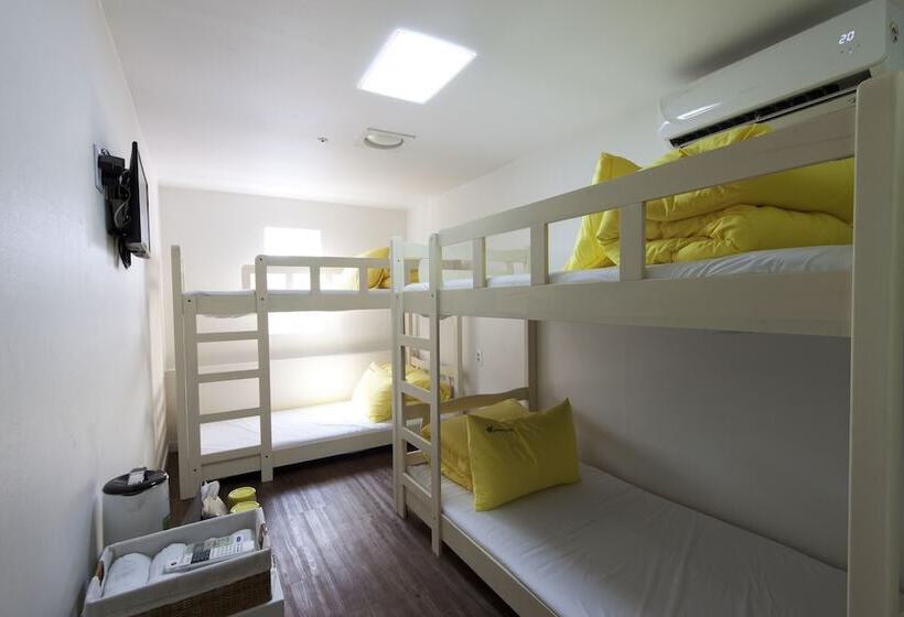 Quarto Familiar, 24 Guesthouse Myeongdong Town