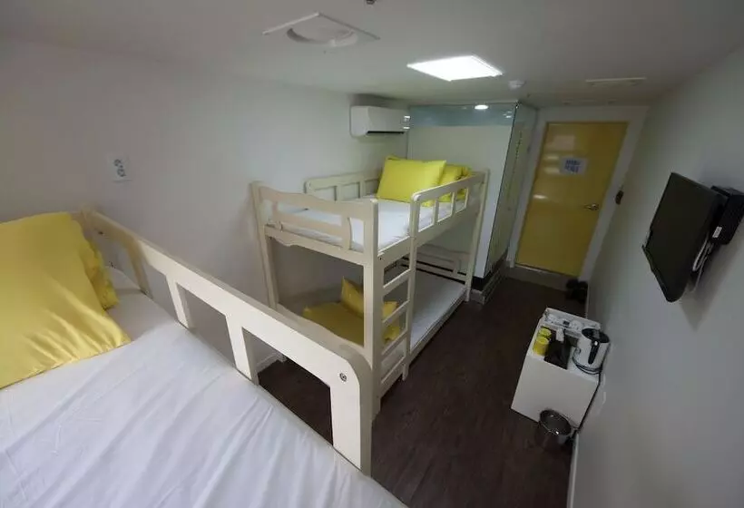ファミリールーム, 24 Guesthouse Myeongdong Town