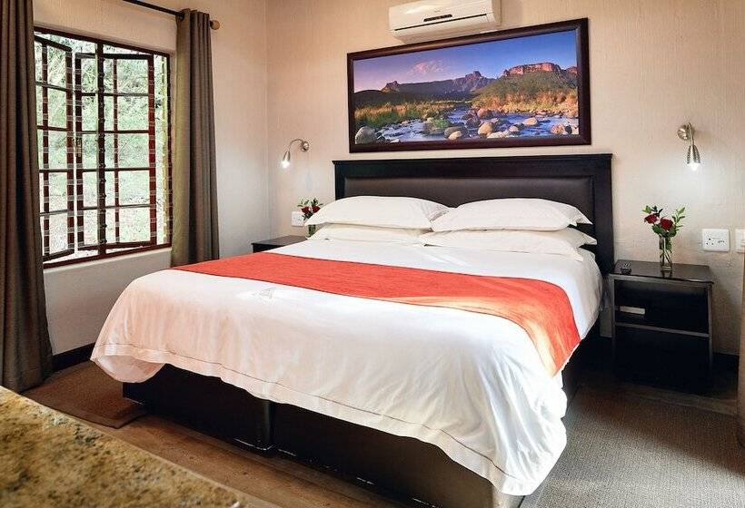 בקתת חדר, First Group Magalies Park