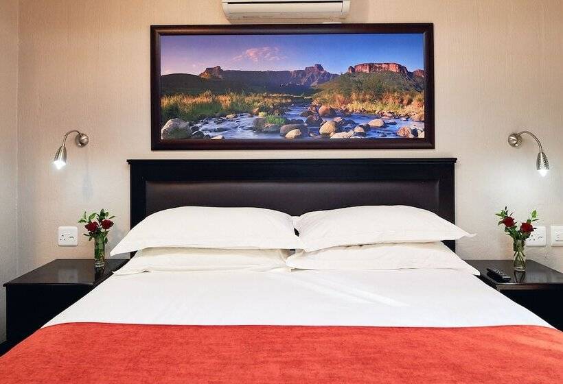 בקתת חדר, First Group Magalies Park