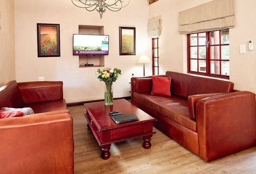 בקתת חדר, First Group Magalies Park