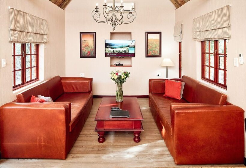 בקתת חדר, First Group Magalies Park