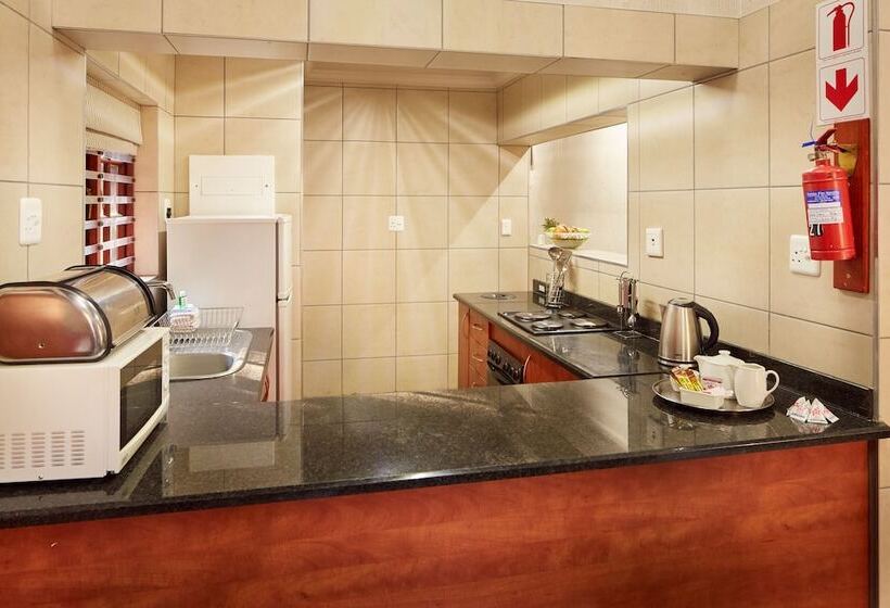 בקתת סופריור בת חדר 1, First Group Magalies Park