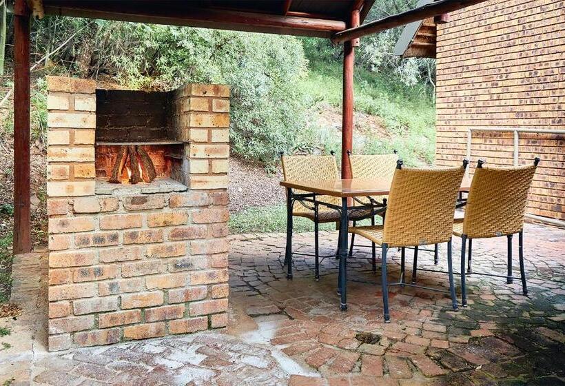 בקתת חדר, First Group Magalies Park