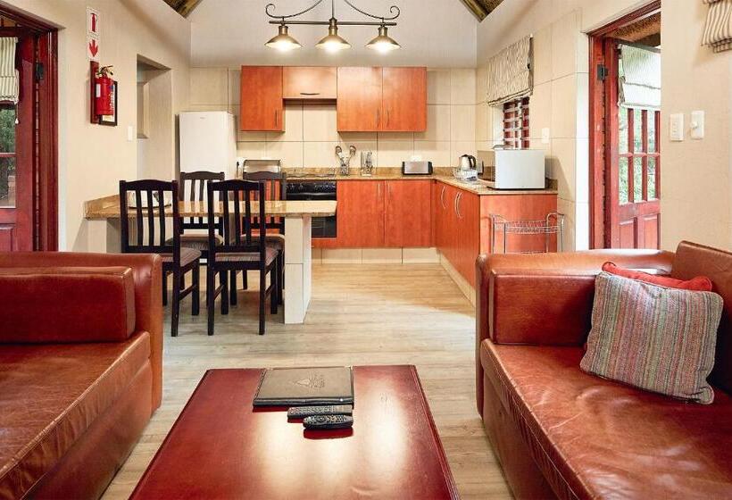 בקתת חדר, First Group Magalies Park