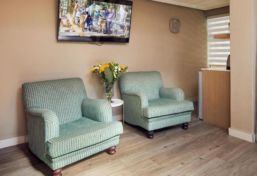 חדר סטנדרט עם מיטת קינג, First Group Magalies Park