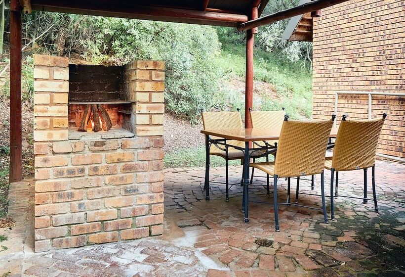 בקתת חדר, First Group Magalies Park