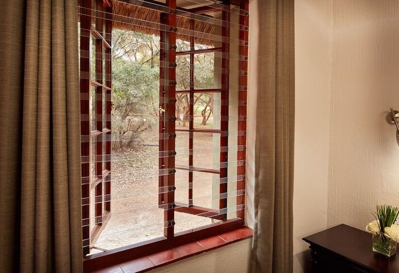 בקתת סופריור בת חדר 1, First Group Magalies Park